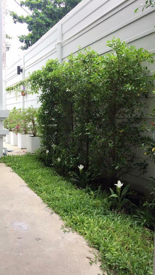 Teak Villa Bangkok Eksteriør bilde